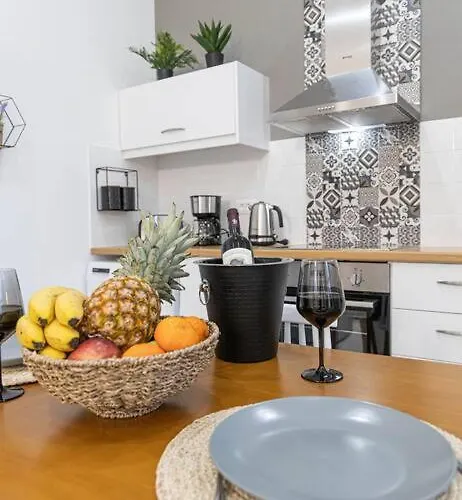 Nikolias Dream House إياليسوس