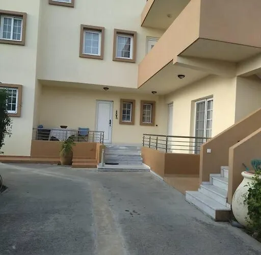 Nikolias Dream House *